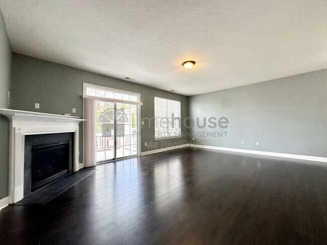 Building Photo - 4452 Leamore Square Rd