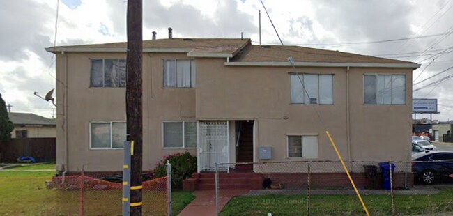 Primary Photo - (211): 105-109 Marina Way South