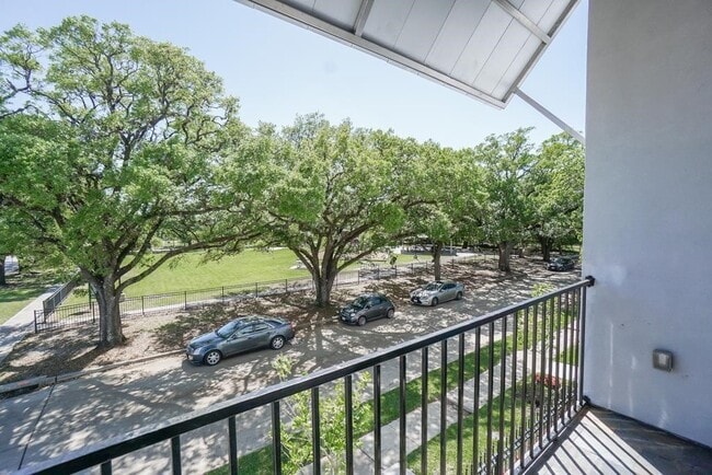 Building Photo - 3351 Kilgore St