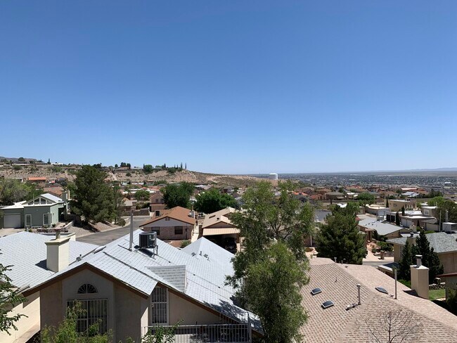 Building Photo - 6745 Ridge Top Dr