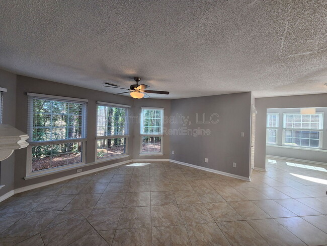 Building Photo - 311 Hawkstone Way