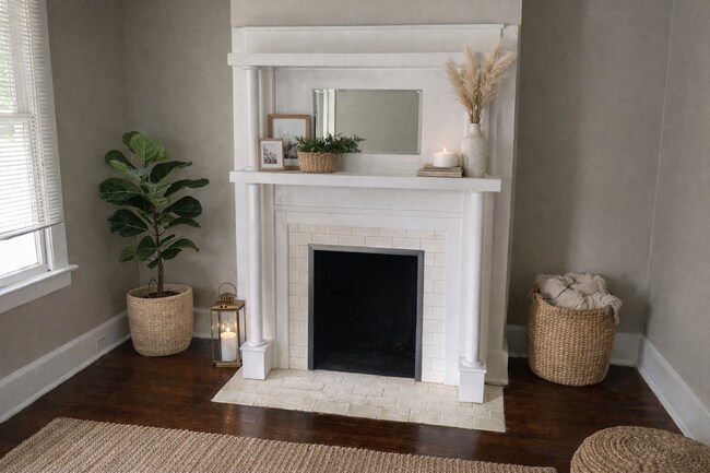 Building Photo - Kentucky Blue House Available in August 2025!