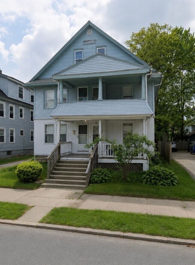 Building Photo - 42-44-44 Dearborn St