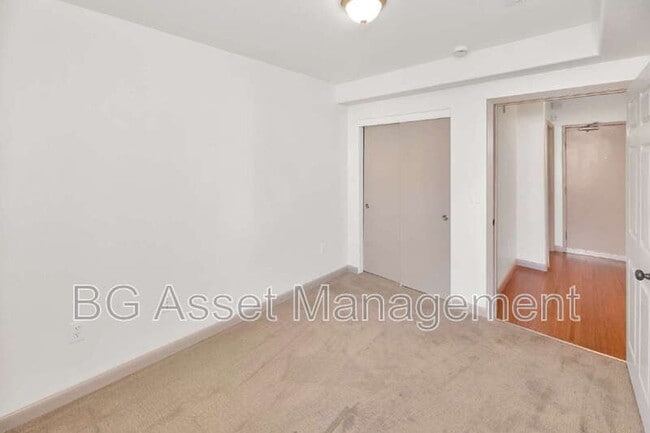 Building Photo - 1459 MacArthur Blvd