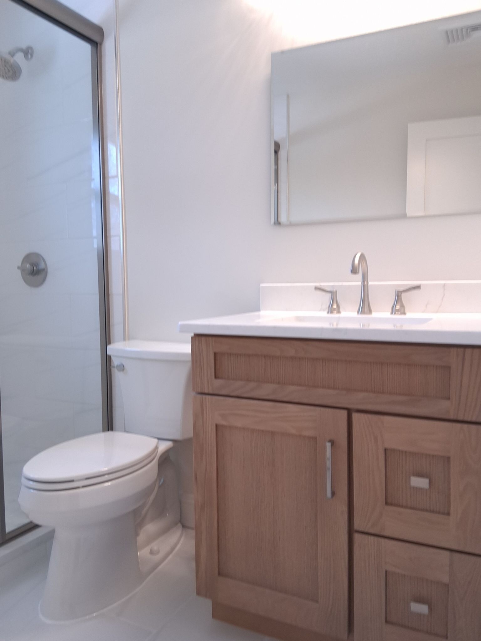 Building Photo - 34 Old East Neck Rd