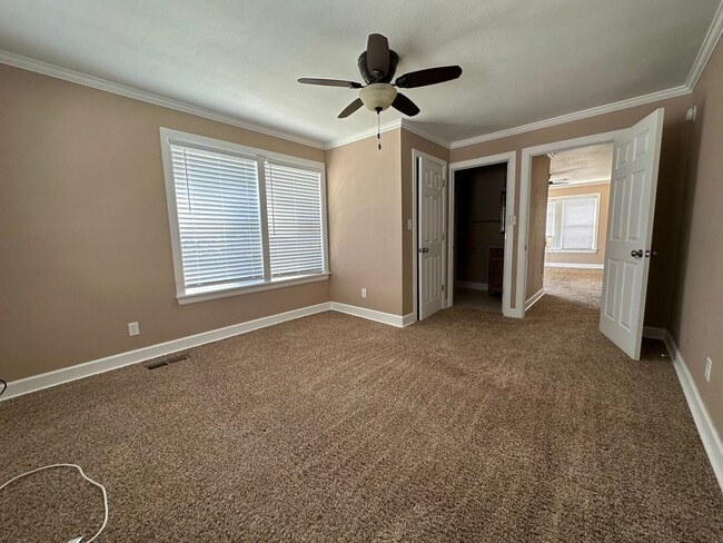 Building Photo - Charming 3 Bed 2 Bath Park Hill Home