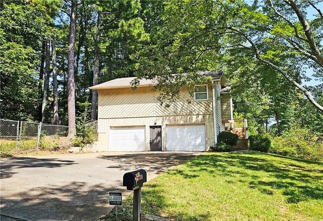 Building Photo - 5530 Deerfield Pl