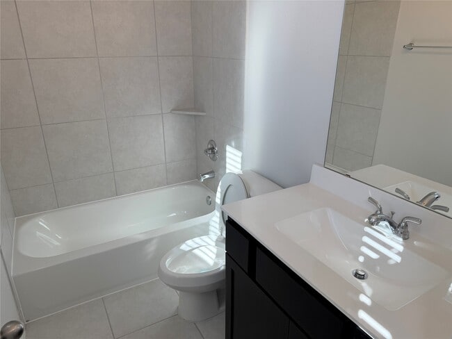 Building Photo - 31127 Mahogany Fir Trl