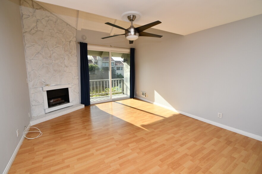 Building Photo - 8740 Tuscany Ave