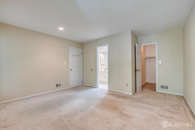 Building Photo - 1801 Timber Oaks Rd