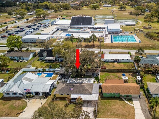 Building Photo - 907 Hillside Terrace