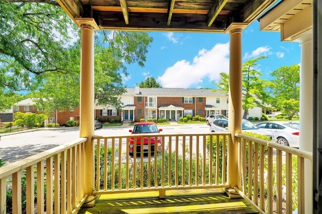 Building Photo - 1512 Oriole Ln