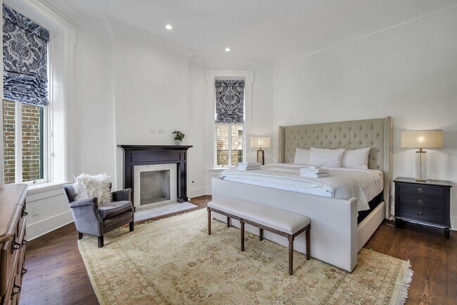 Building Photo - 219 E Charlton St