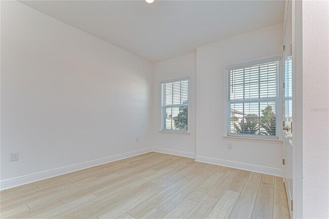 Building Photo - 10027 Dolphin Gull Cir