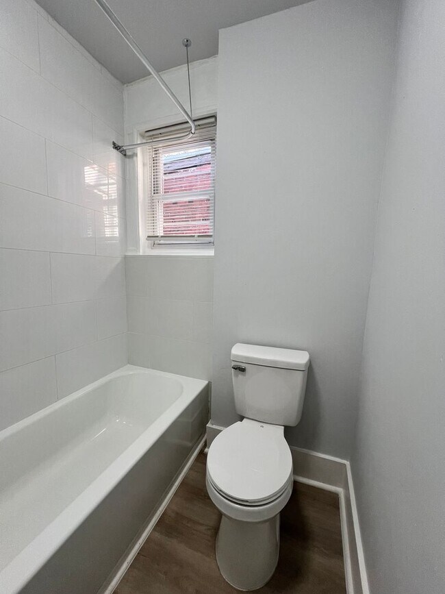 Building Photo - Renovated 3bd/1bth House with Rear yard!! SECTION 8 ONLY!!