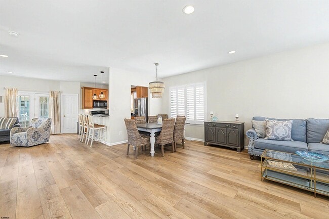 Building Photo - 2 S Coolidge Ave