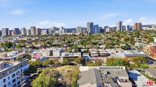 Building Photo - 1820 Prosser Ave