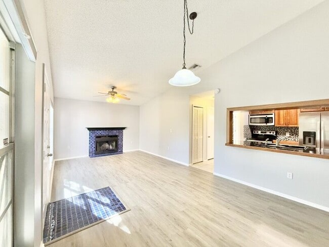 Building Photo - 3455 Countryside Blvd