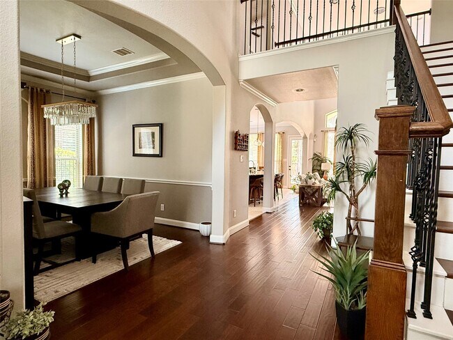 Building Photo - 166 Lindenberry Cir