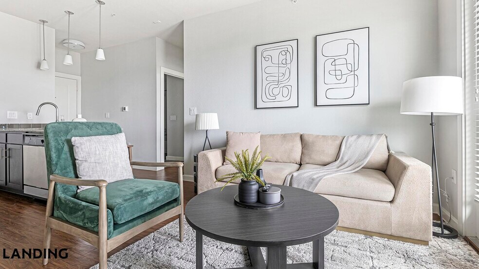 Building Photo - 4300 Cromwell Dr