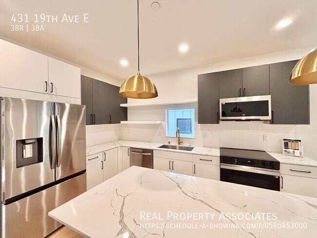 Building Photo - 431 19th Ave E