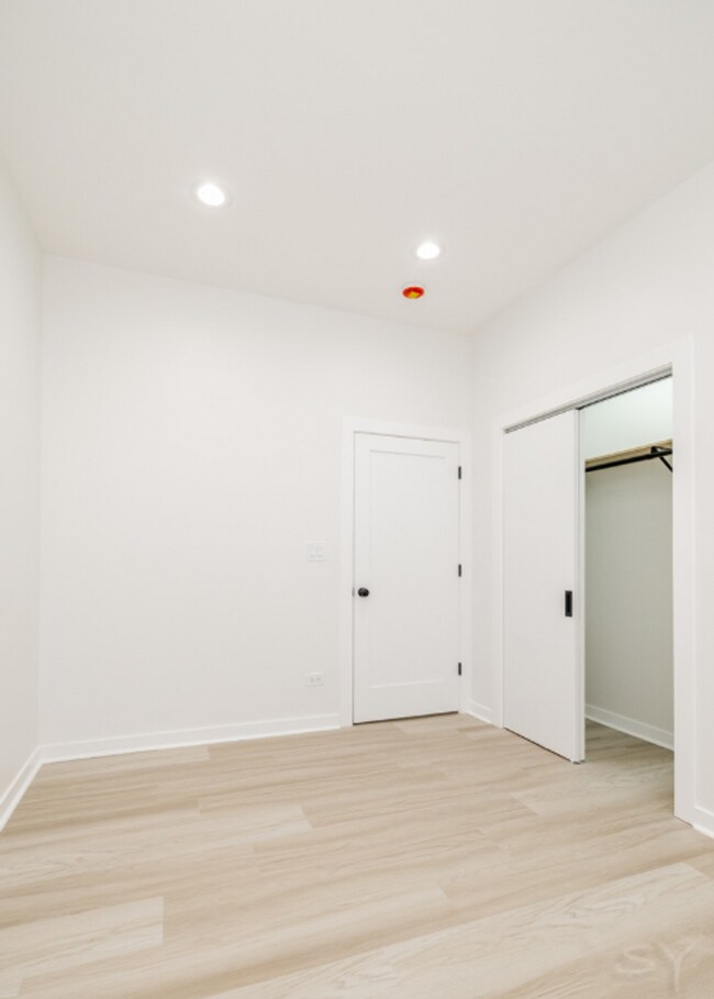 Building Photo - 1058 N Central Park Ave