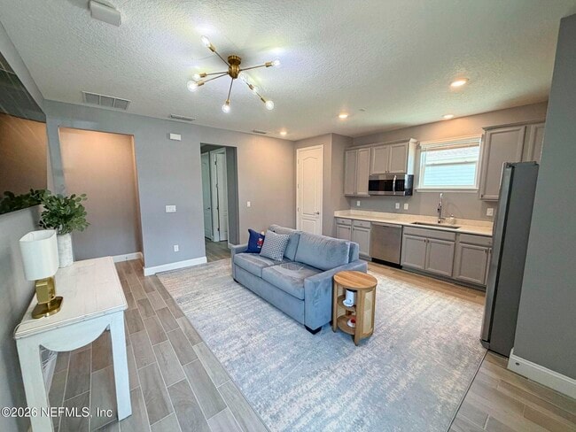 Building Photo - 92 Carina Trl