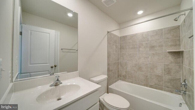 Building Photo - 298 Watercourse Dr