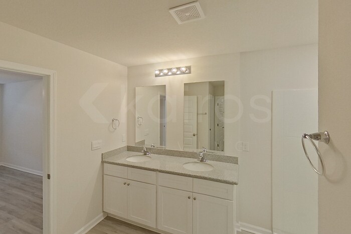 Building Photo - 4765 Malay Cir