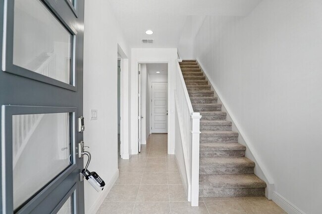 Building Photo - 9820 Bucklow Hill Dr