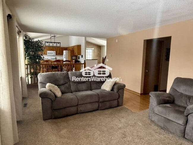 Building Photo - SFH - 6 Bed Farmington for Rent - Avail May 2026