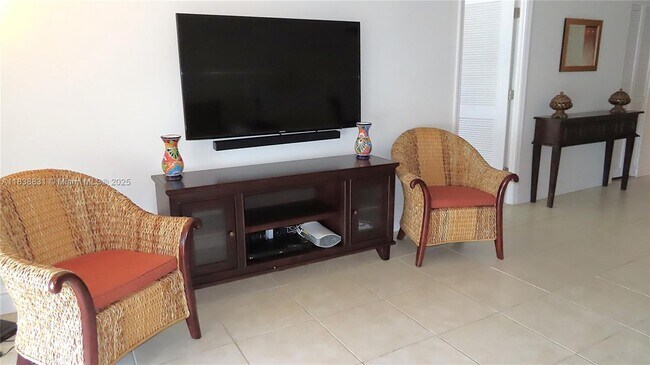 Building Photo - 5701 Collins Ave