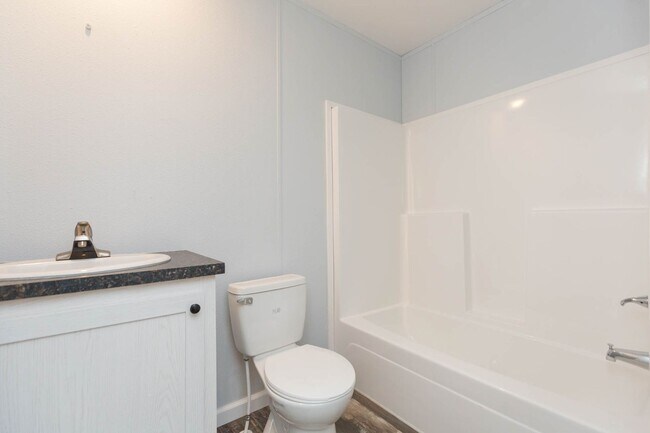 Building Photo - Cozy 3 bedroom 2 bathroom home in Hudson FL!!