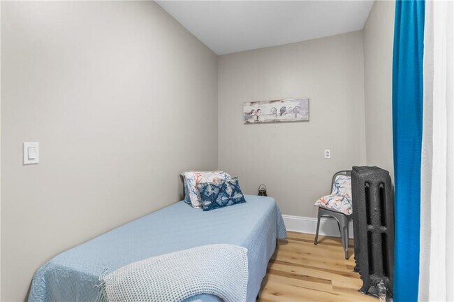 Building Photo - 1413 Broad St