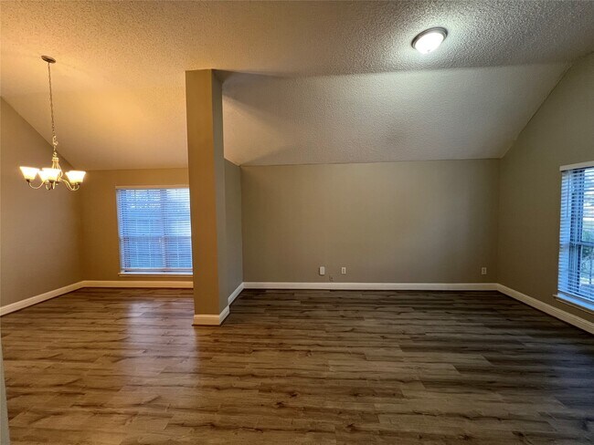 Building Photo - 187 Sandpebble Dr