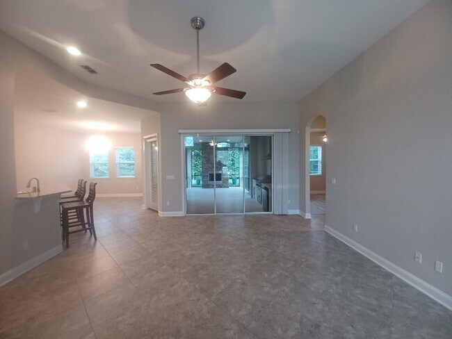 Building Photo - 433 Escalante Ct