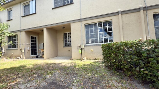 Building Photo - 1109 Lucaya Dr