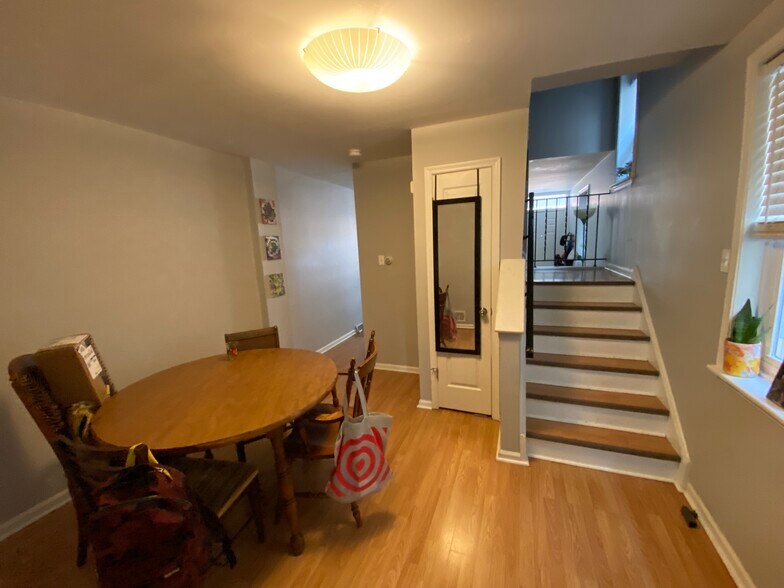 Building Photo - 2668 Braddock St
