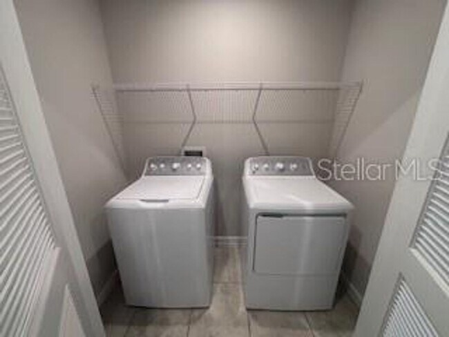 Building Photo - Haines City Charmer