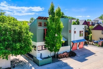 Building Photo - ABSOLUTELY BEAUTIFUL 4-Bedroom Townhome in the Highly Sought-After Prospect Neighborhood!