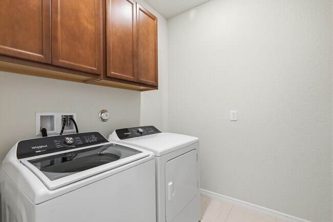 Building Photo - 12327 SW Sand Dollar Wy