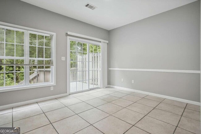 Building Photo - 2360 Johnson Rd NE