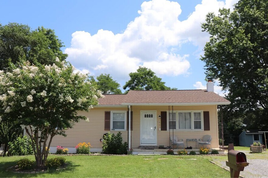 Building Photo - 118 Lucas Ln