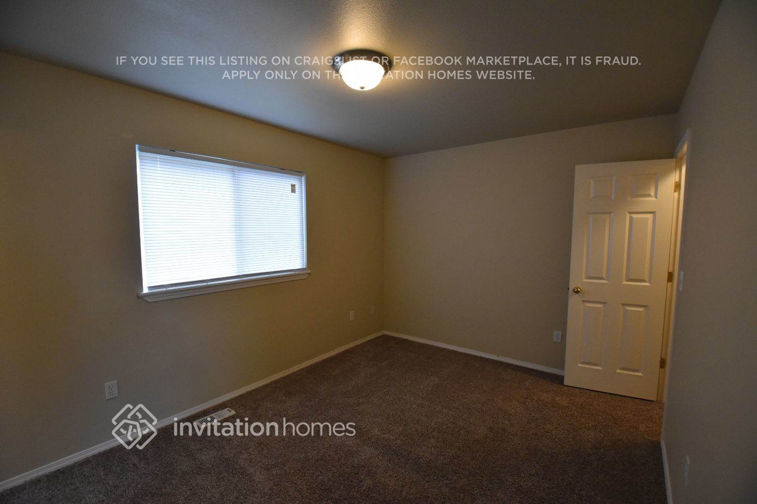 Building Photo - 6118 51st St NE