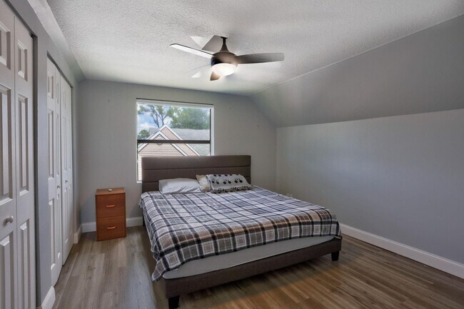 Building Photo - 6052 Lace Wood Cir