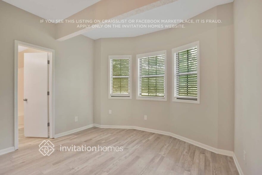 Building Photo - 724 Pepperwood Ln