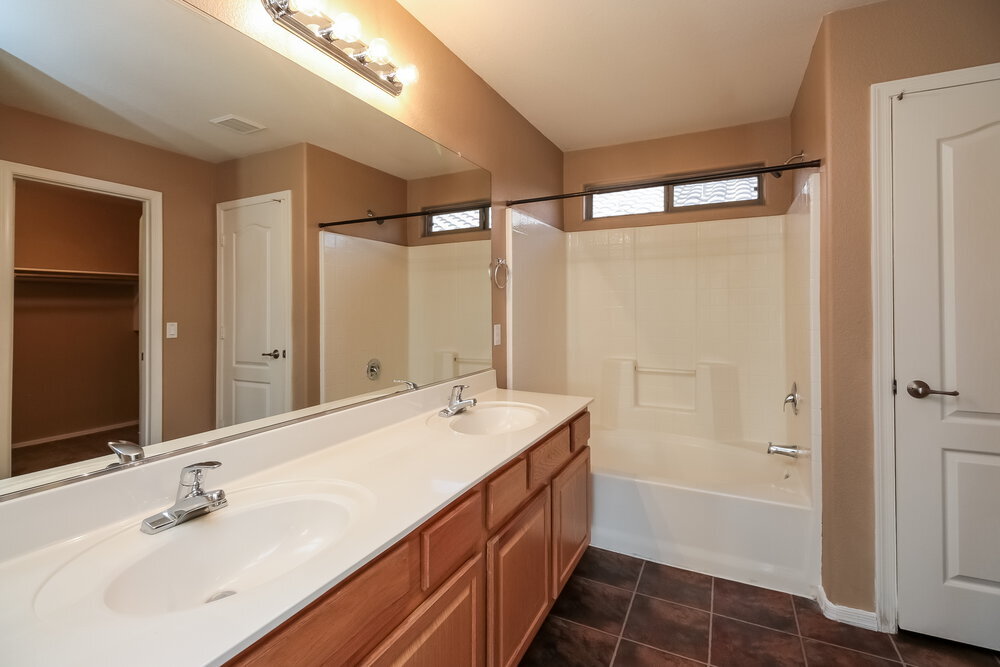 Building Photo - 3881 E Wyatt Way