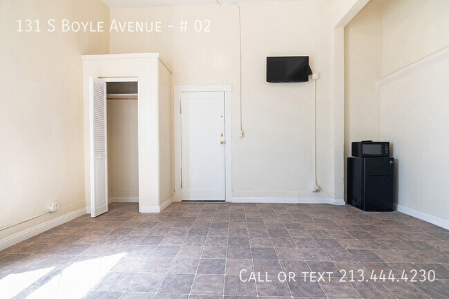 Building Photo - 131 S Boyle Ave