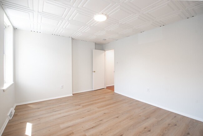 Building Photo - 455 Fairmount Ave