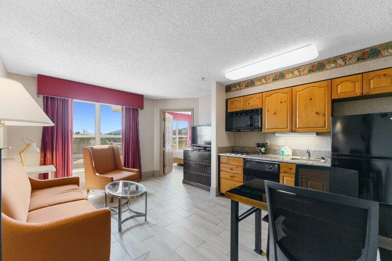 Primary Photo - 9880 N Scottsdale Rd